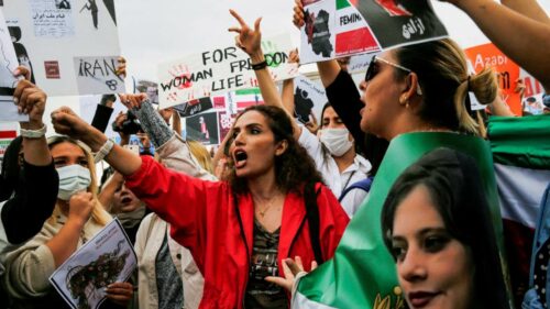 Iranian women protest against compulsory hijab-Women, Life, Freedom